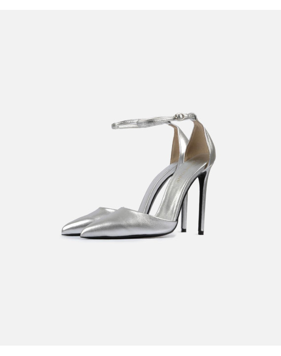 Босоніжки срібні шкіряні 11 см