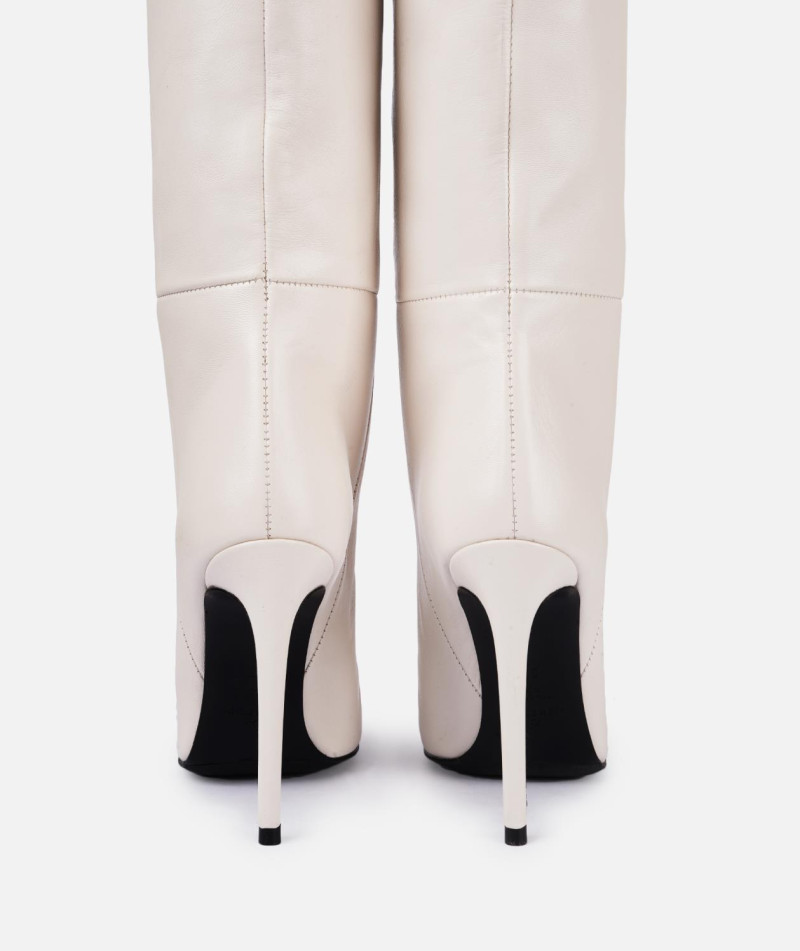 Чобітки білі шкіряні 10 см
